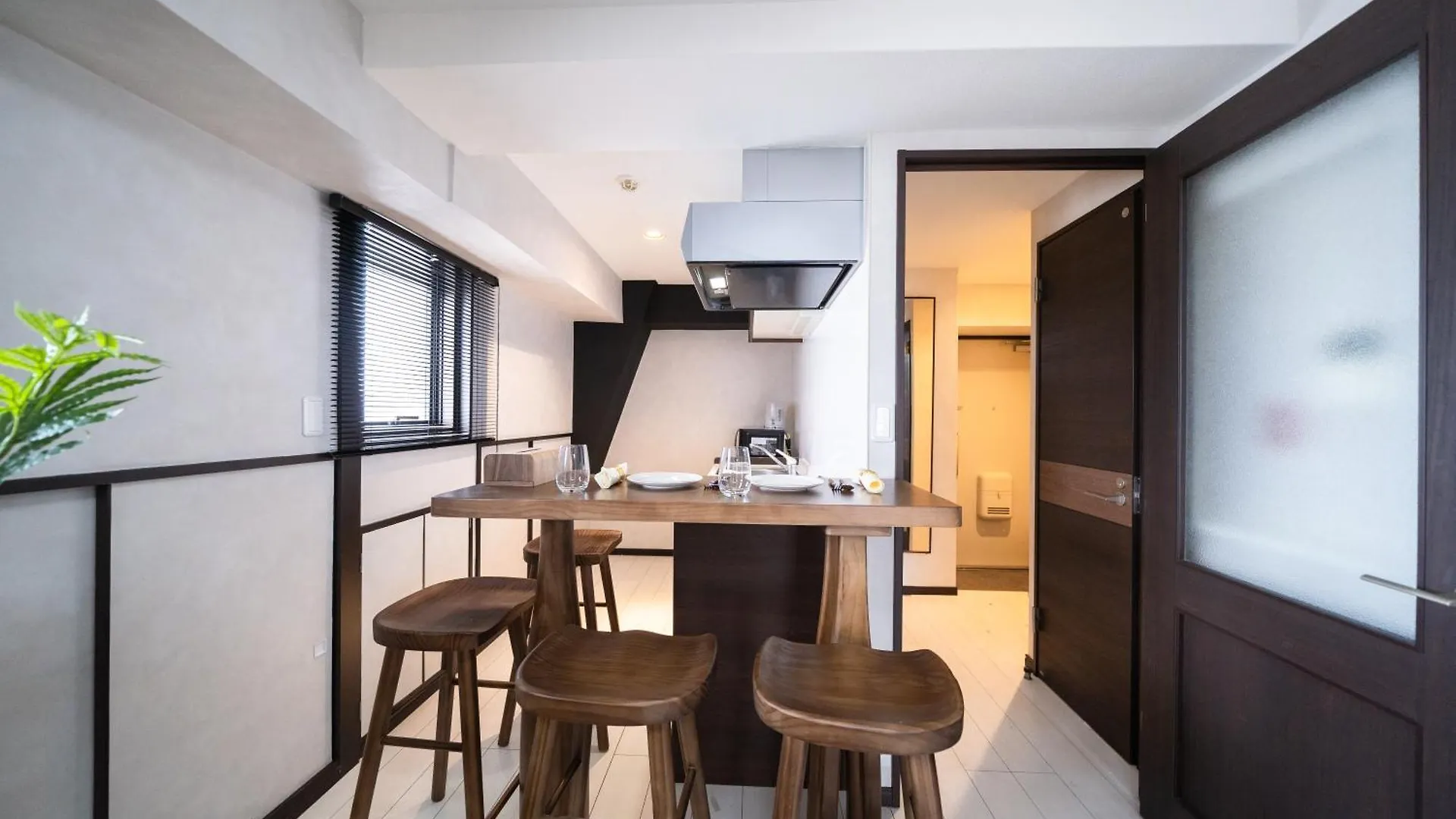 Apartamento G112新宿最中心 交通枢纽 超级商圈 两室一厅 新宿三丁目车站4分 2 Rooms Shinjuku Center 4 Mins To St Max 7P 直达新宿 涉谷 表参道 池袋 上野 代代木 银座 原宿 Tóquio